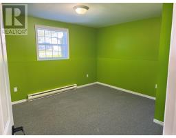10 Dove Crescent thumbnail 18