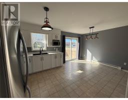 10 Dove Crescent thumbnail 8