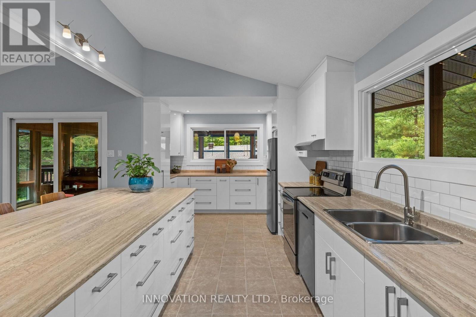 108 GLENNVIEW PLACE photo 11