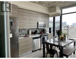 1404 - 111 Bathurst Street, Toronto, ON M5V2R1 Photo 10