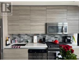 1404 - 111 Bathurst Street, Toronto, ON M5V2R1 Photo 11