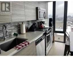 1404 - 111 Bathurst Street, Toronto, ON M5V2R1 Photo 12