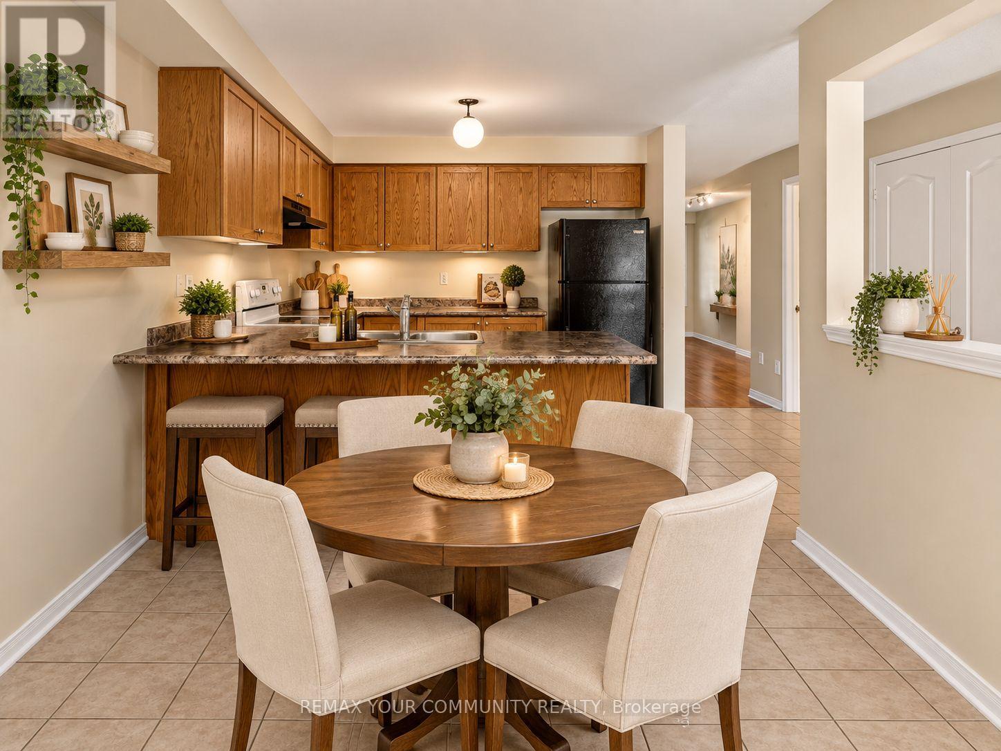 265 Sprucewood Crescent, Clarington, ON photo 11