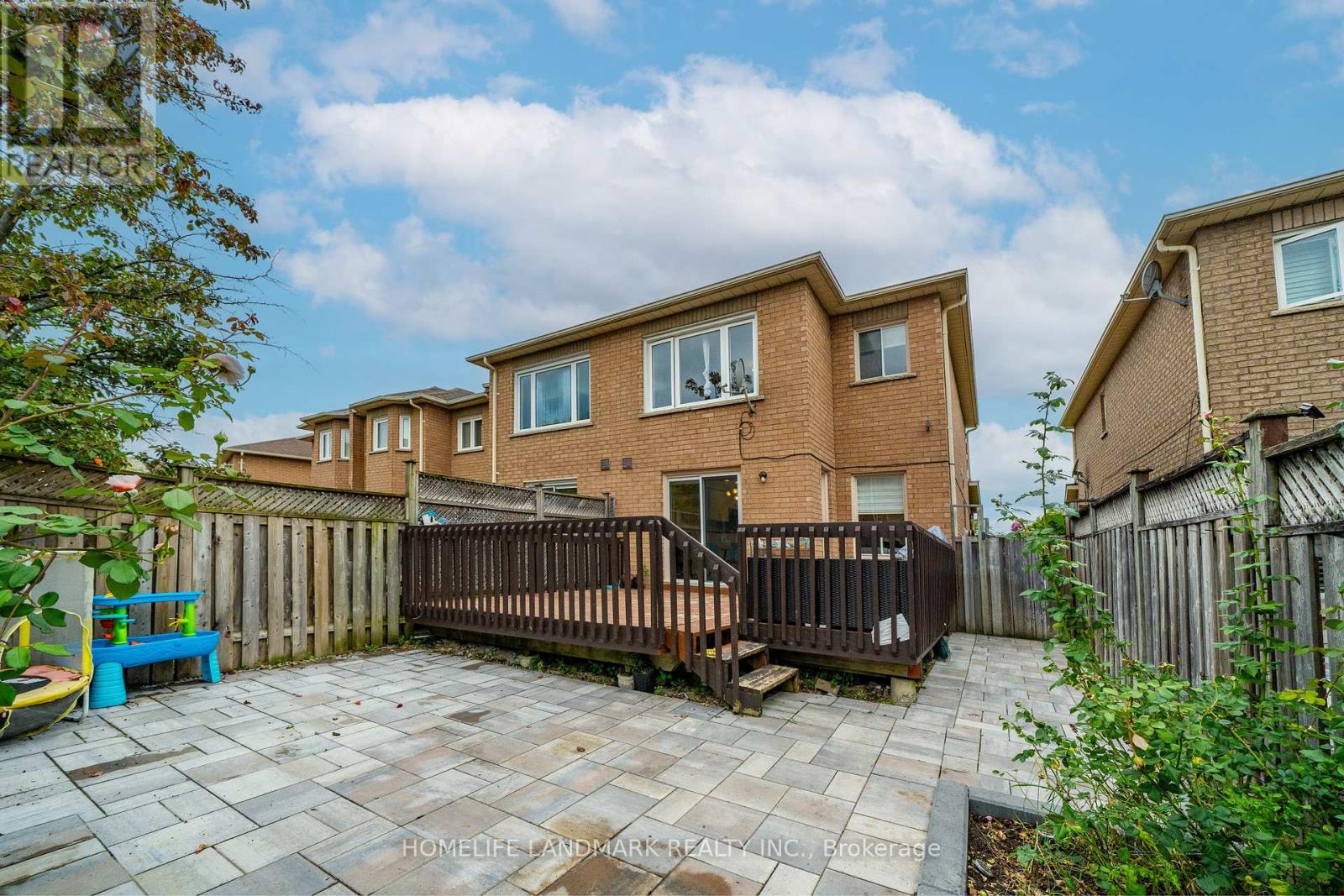92 DENTON CIRCLE - 26