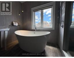 4 John Weddell Avenue, East Gwillimbury, ON L9N0P4 Photo 40