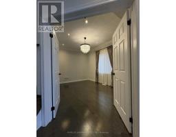 Great room - 4 John Weddell Avenue, East Gwillimbury, ON L9N0P4 Photo 8