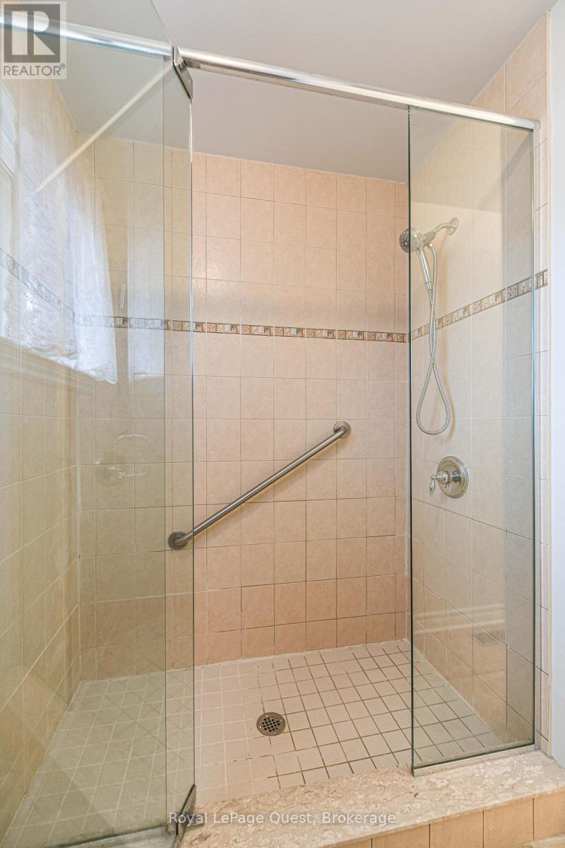 4 KEHOE COURT - 23