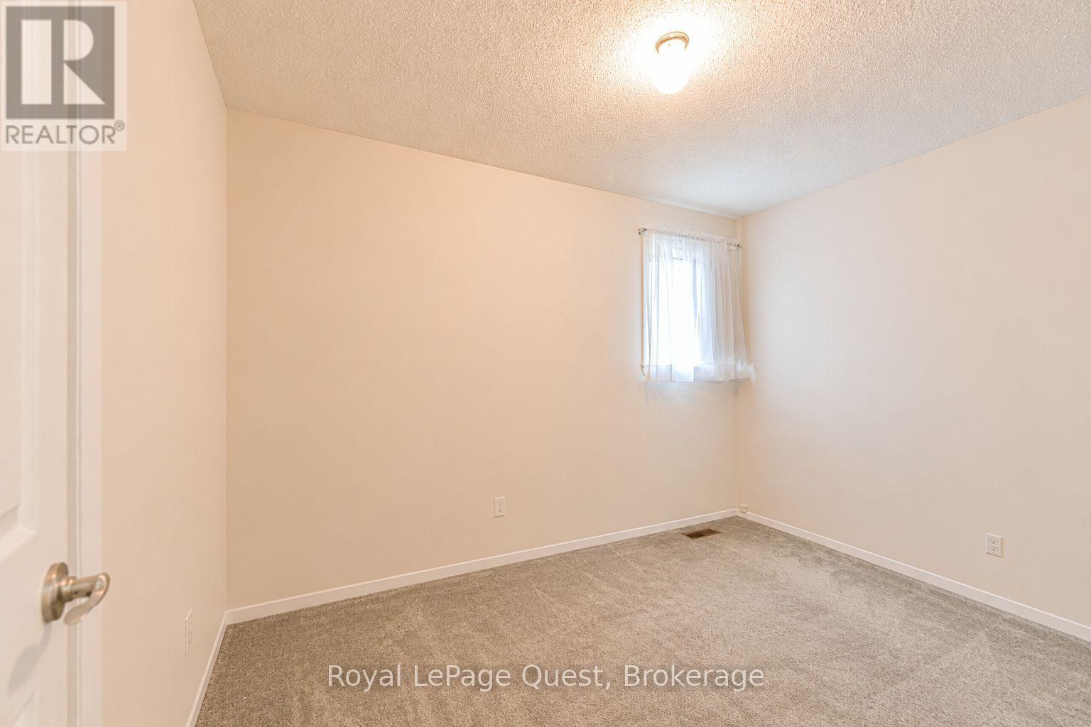 4 KEHOE COURT - 27