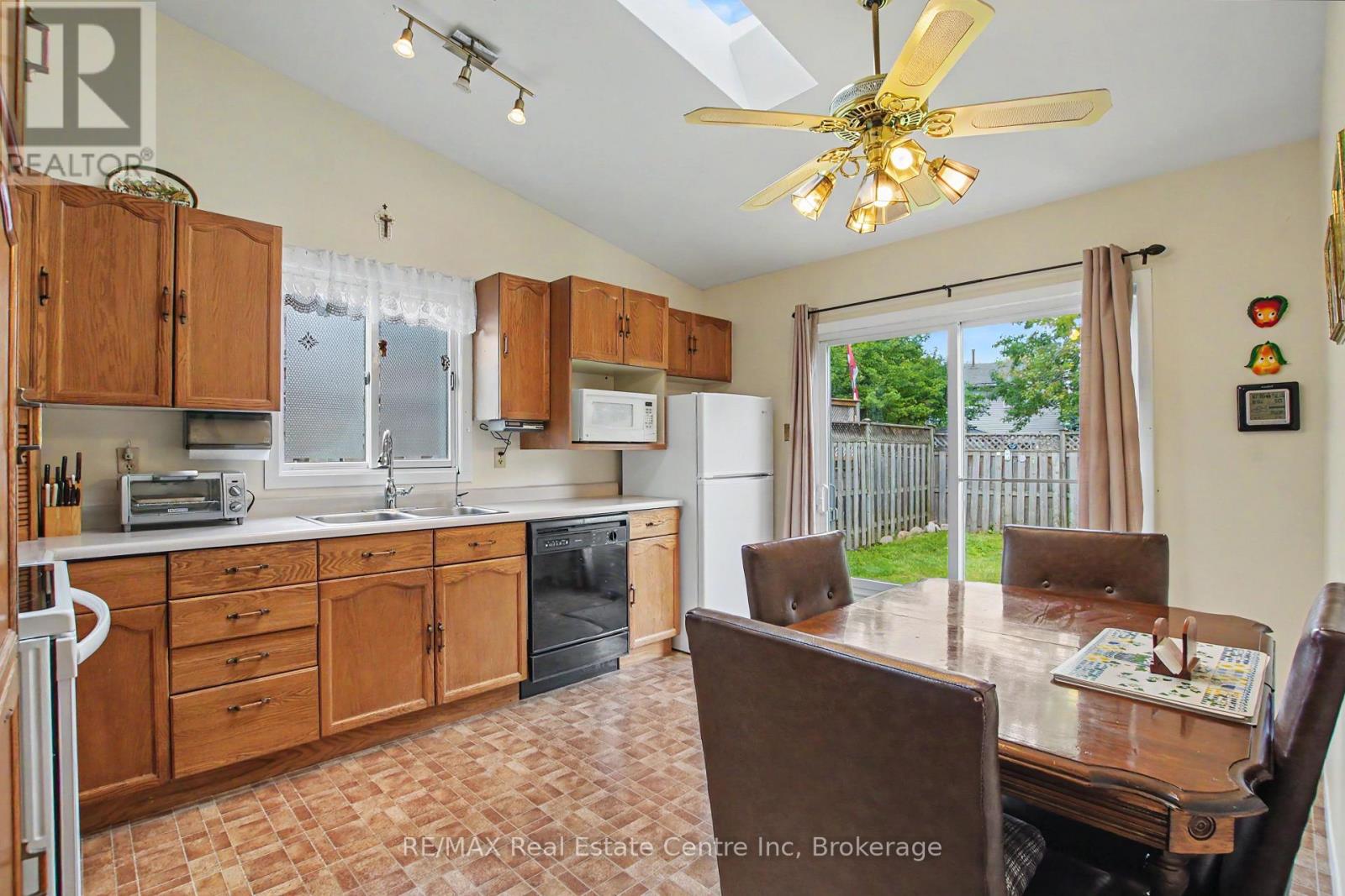 78 ROLLING MEADOWS DRIVE - 12