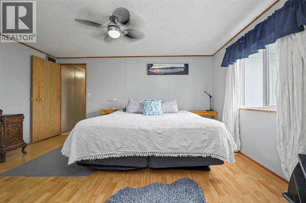 12123 98 Street - 14