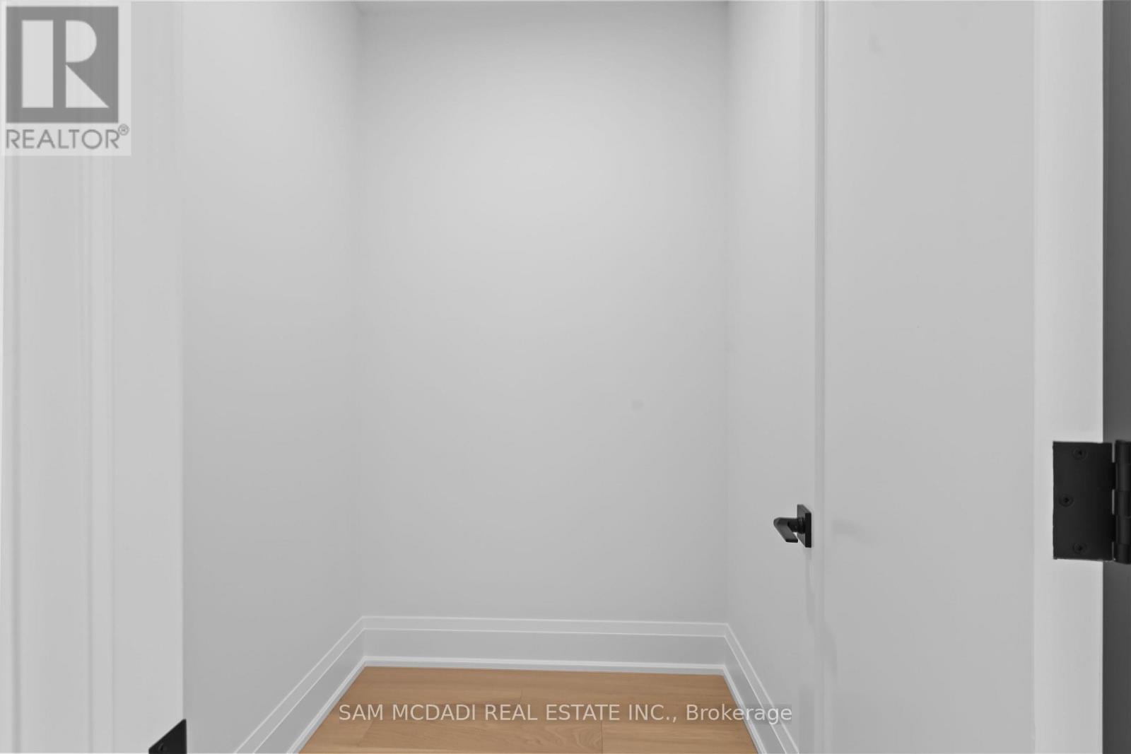 2354 EIGHTH LINE - Image 29
