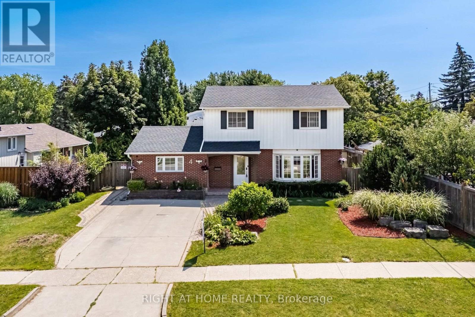 4 ROSEFIELD DRIVE - 1