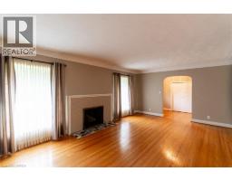 30 Proctor Avenue, Brantford, ON N3S3E7 Photo 15