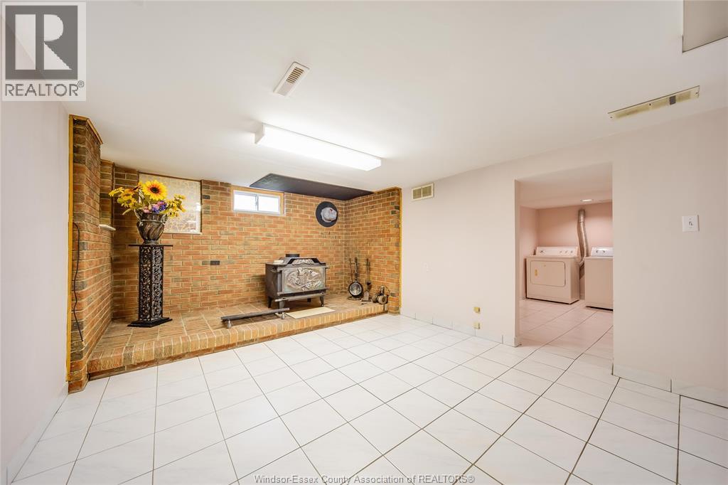 1044 MARJORIE DRIVE - Image 24