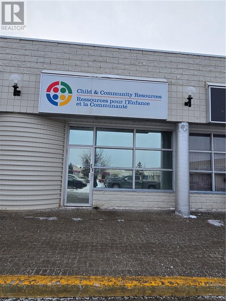 Property for lease at 430 Westmount Avenue Unit# F