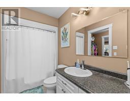 48 Acorn Drive, Bridgewater, NS B4V8Z3 Photo 20