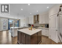 Living room - 105 Sandpiper Point, Chestermere, AB T1X0V5 Photo 8