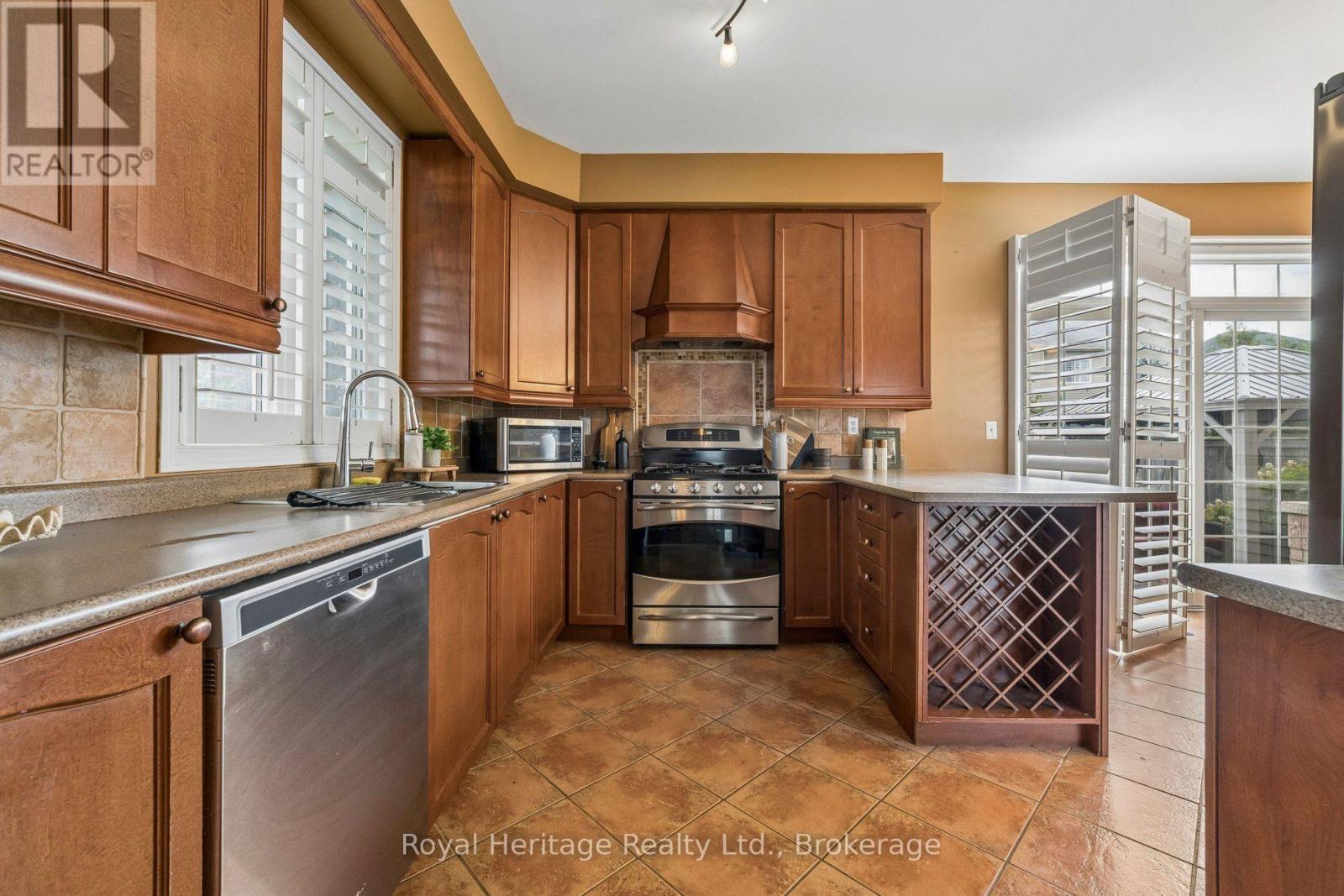 52 MCCORKELL Street, Clarington, ON photo 13