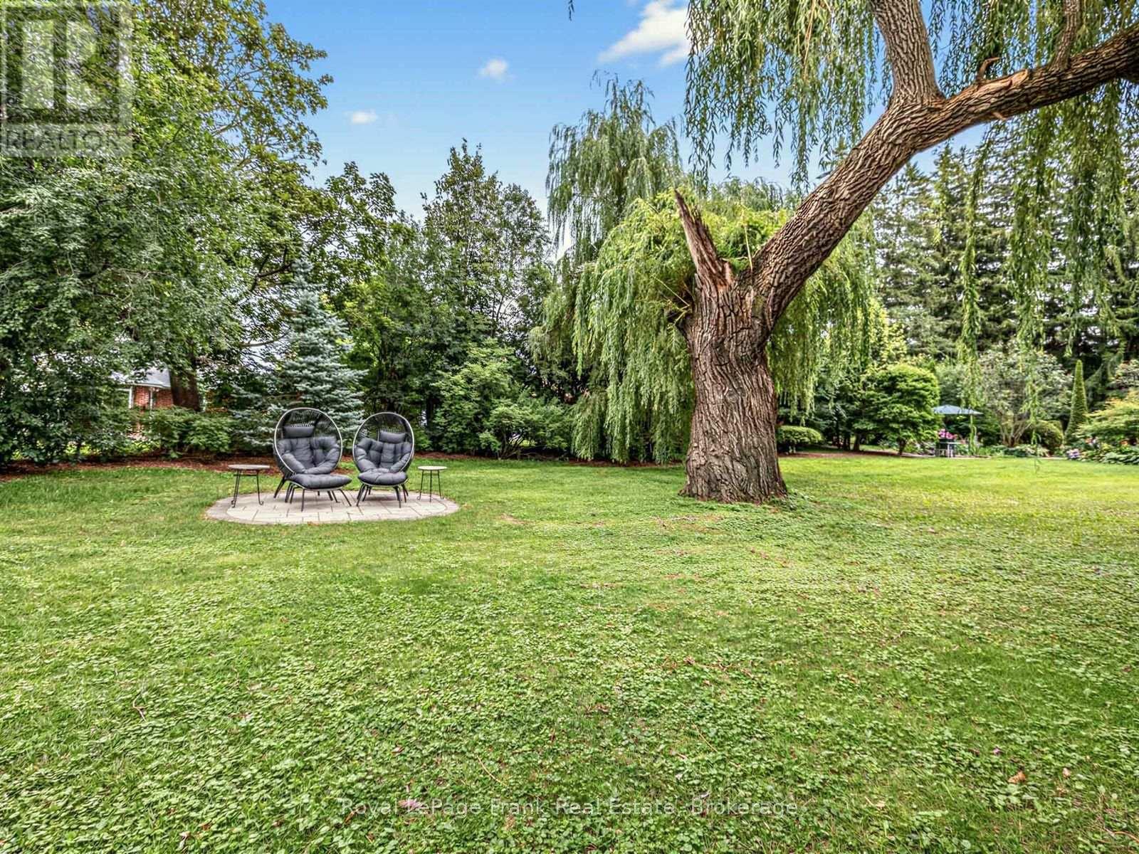 523 QUEEN STREET - 39
