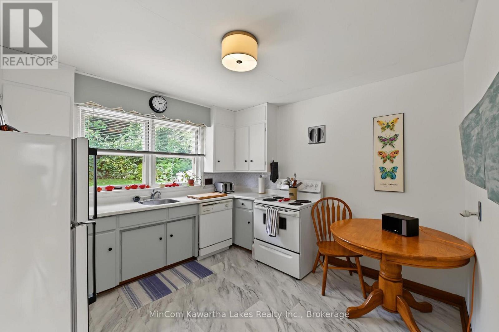 71 GREENHILL DRIVE - 11