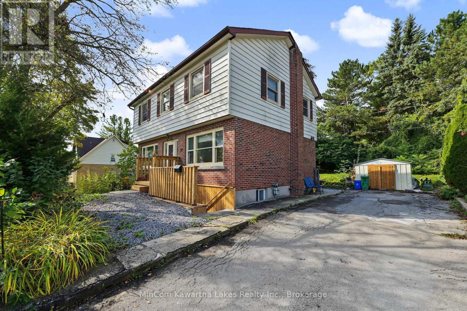 71 GREENHILL DRIVE - 2