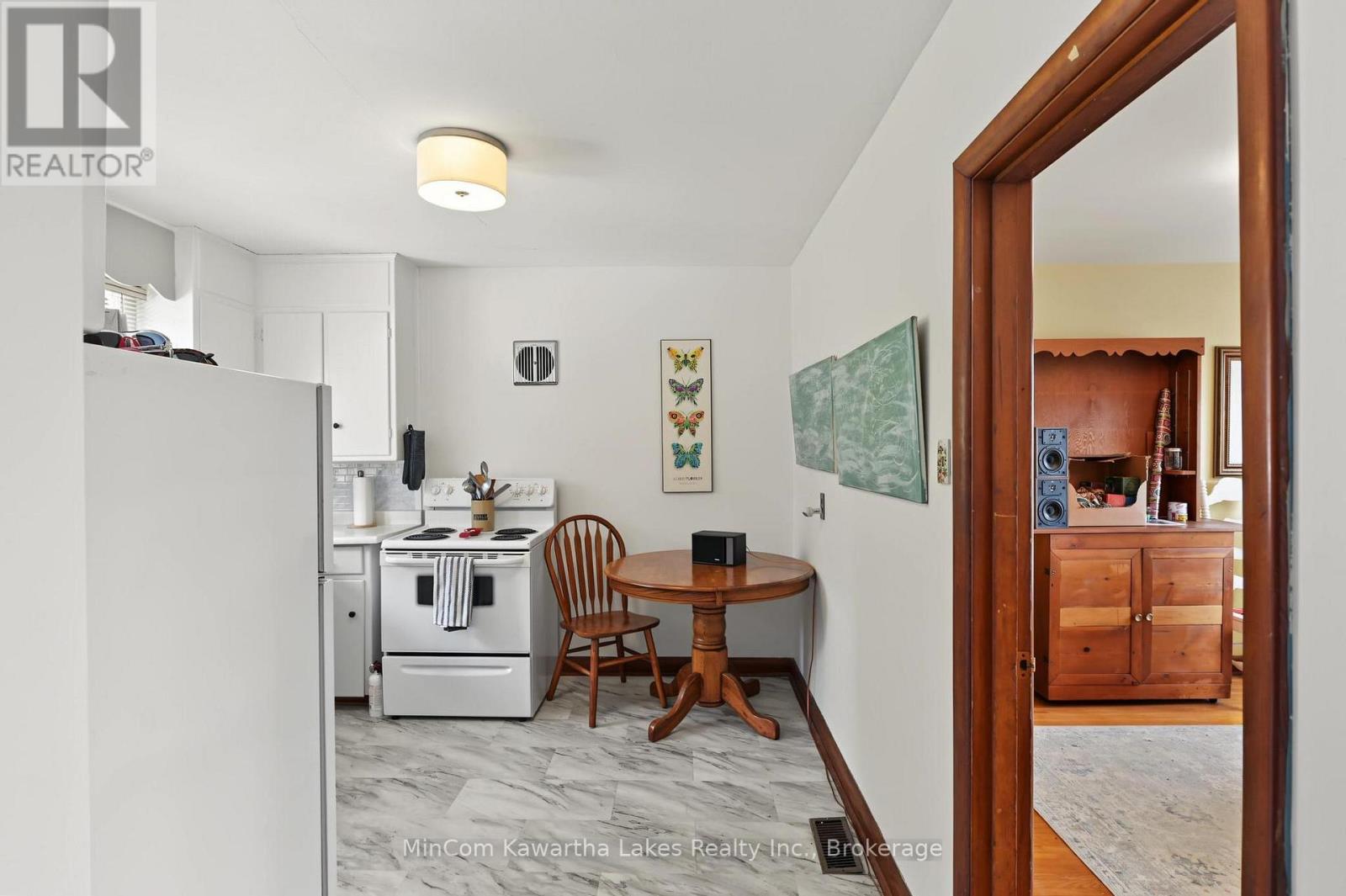 71 GREENHILL DRIVE - 25