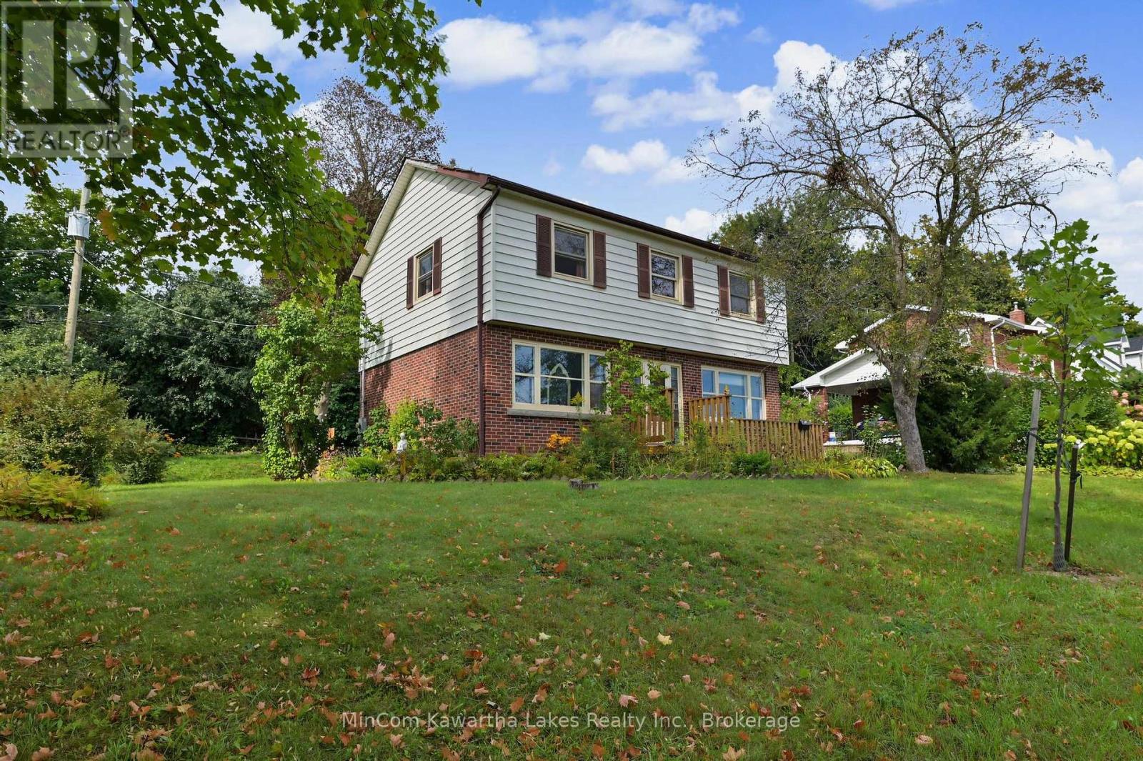71 GREENHILL DRIVE - 30