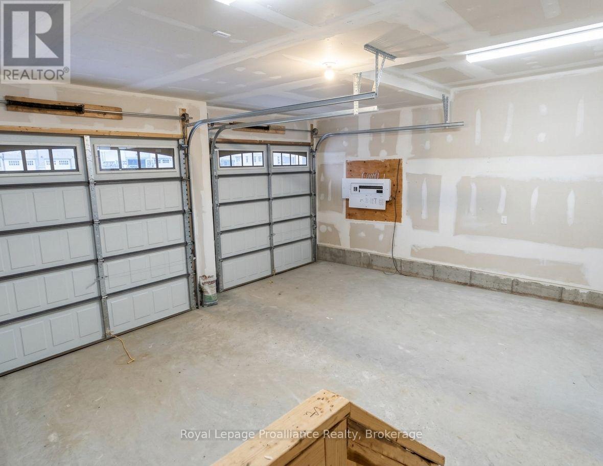 6 Larissa Park Drive — photo 12