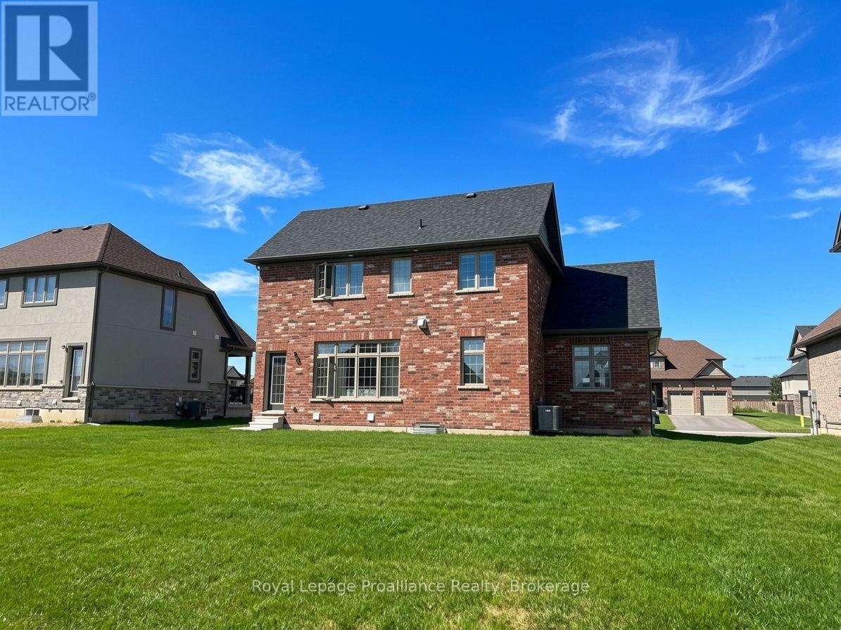 6 Larissa Park Drive — photo 15