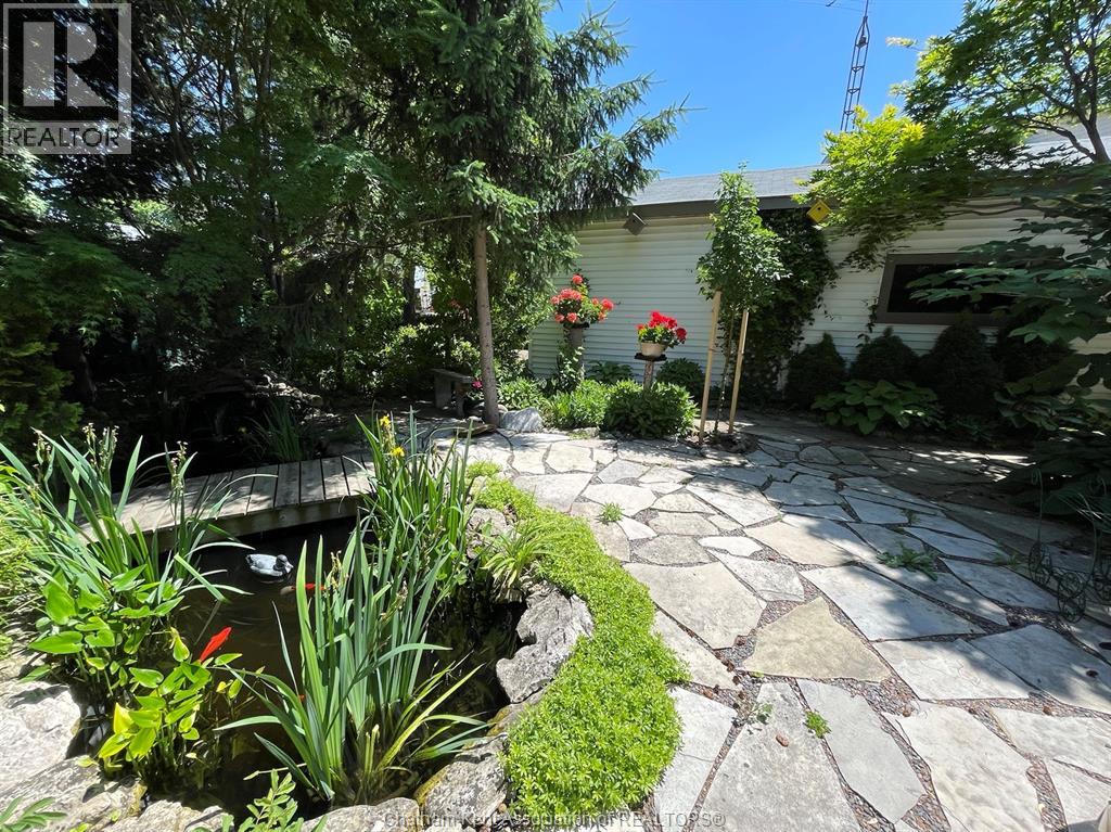 802 ELGIN STREET - Image 43