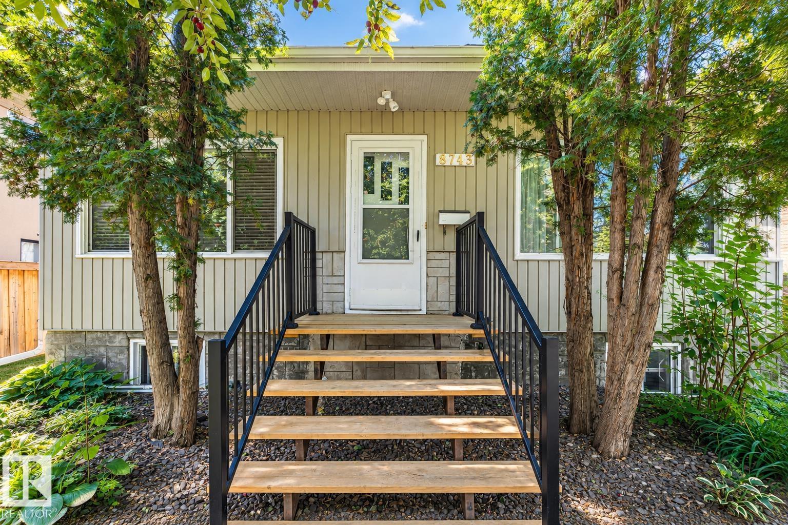 8743 STRATHEARN DR NW - 6