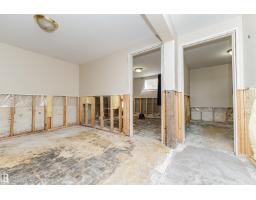 8743 Strathearn Dr Nw, Edmonton, AB T6C4C8 Photo 22