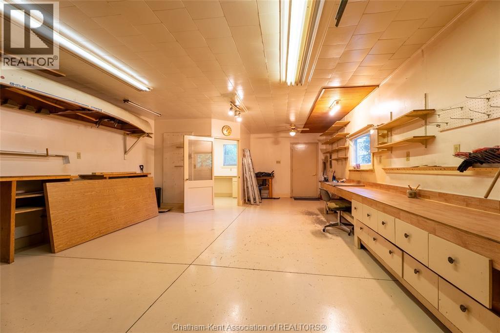 802 ELGIN STREET - Image 35