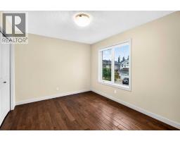 Laundry room - 74 Autumn Circle Se, Calgary, AB T3M0J7 Photo 12