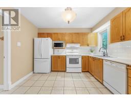 2053 Rolling Brook Drive, Ottawa, ON K1W1C9 Photo 13