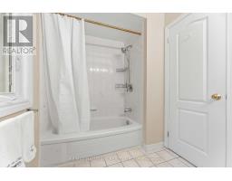 2053 Rolling Brook Drive, Ottawa, ON K1W1C9 Photo 24