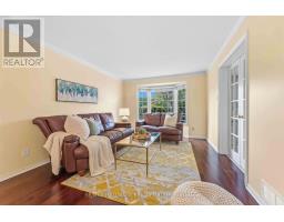 2053 Rolling Brook Drive, Ottawa, ON K1W1C9 Photo 8