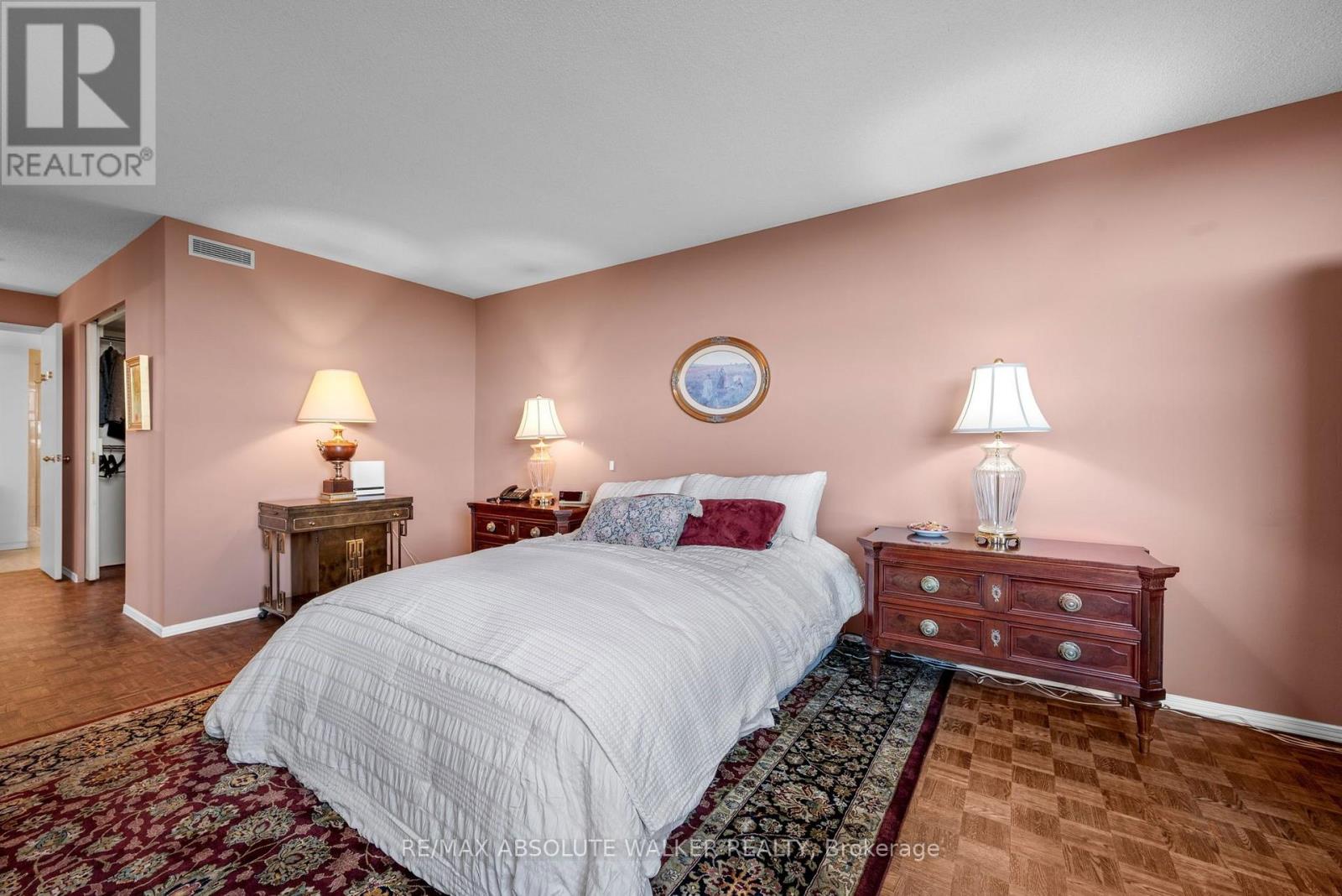 2 Bed, 2 Bath House for Sale in Ottawa – 9B – 300 QUEEN ELIZABETH DRIVE, Ottawa – MLS# X13795348 - Image 31