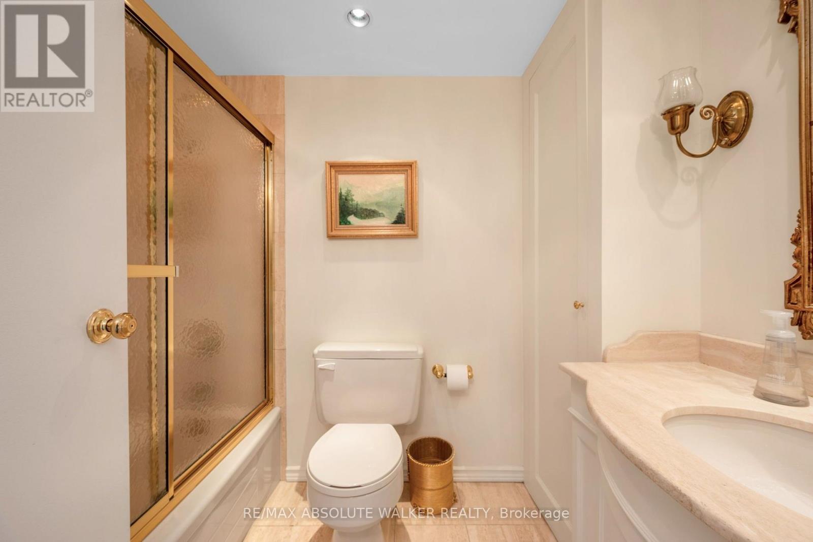 2 Bed, 2 Bath House for Sale in Ottawa – 9B – 300 QUEEN ELIZABETH DRIVE, Ottawa – MLS# X13795348 - Image 41