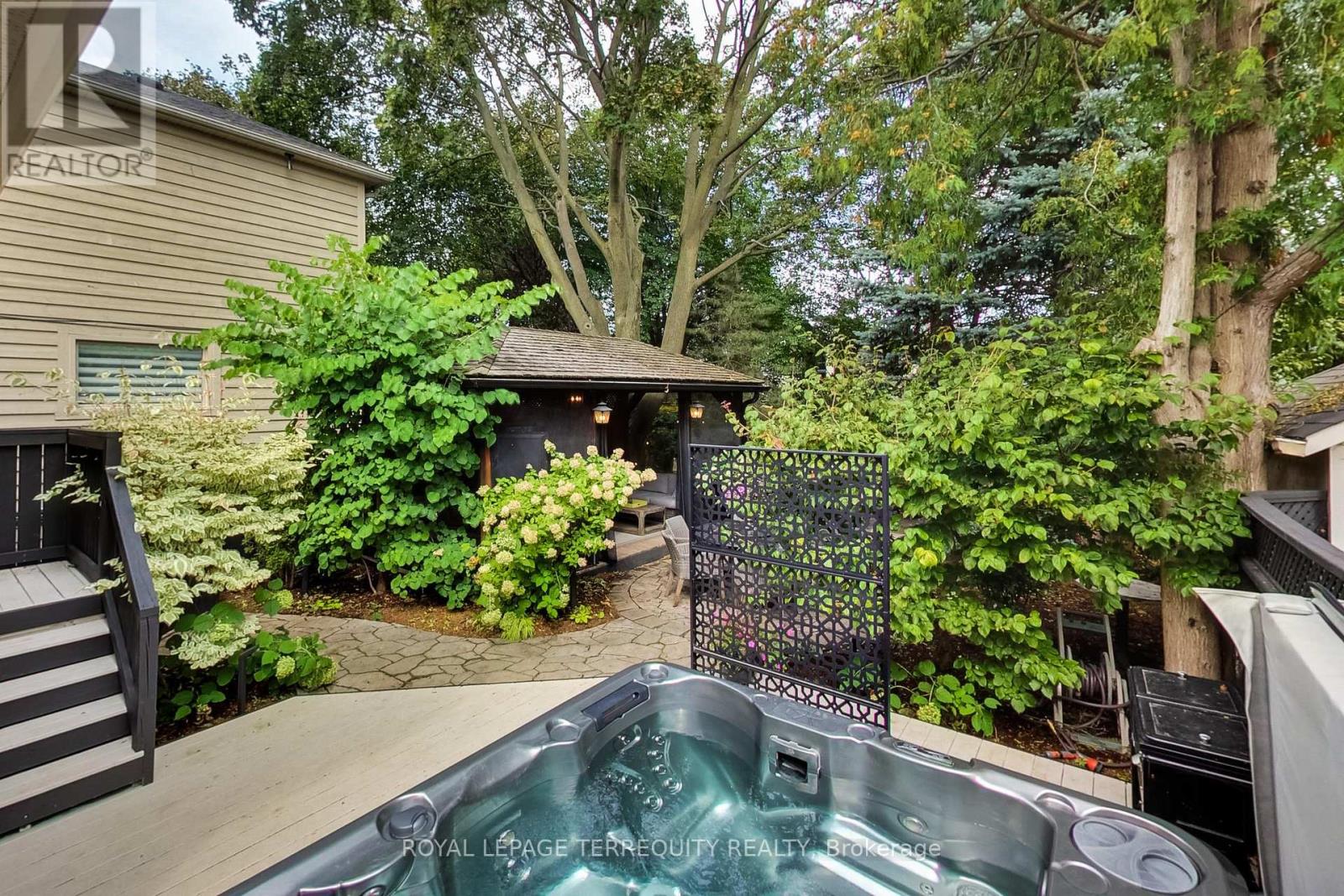 37 DE VERE GARDENS - 31