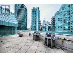 2405 - 10 Queens Quay W, Toronto, ON M5J2R9 Photo 16