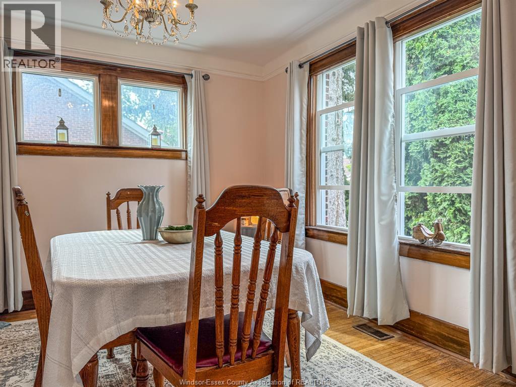 2270 LILLIAN - 11