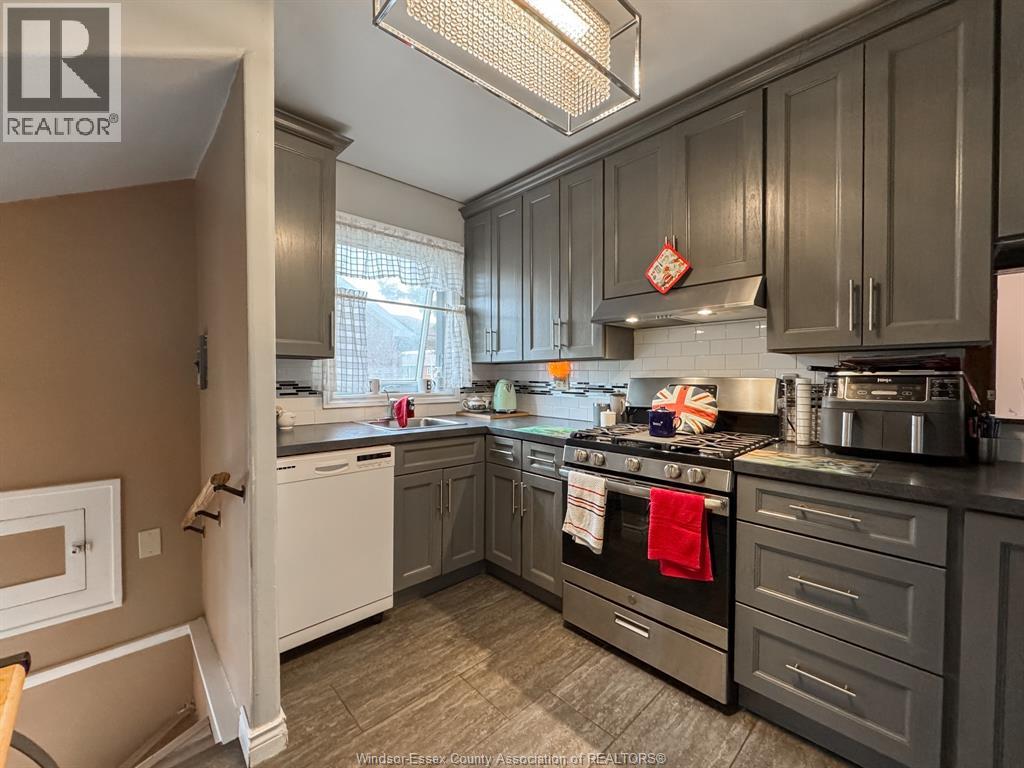 2270 LILLIAN - Image 22