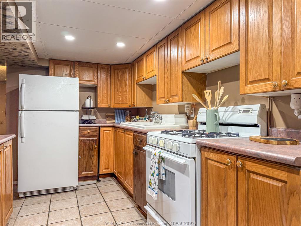 2270 LILLIAN - 41