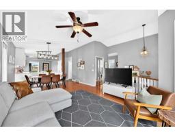 3pc Bathroom - 124 Shawinigan Way Sw, Calgary, AB T2Y2X2 Photo 15