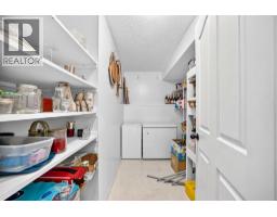 124 Shawinigan Way Sw, Calgary, AB T2Y2X2 Photo 35