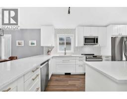 3pc Bathroom - 124 Shawinigan Way Sw, Calgary, AB T2Y2X2 Photo 7