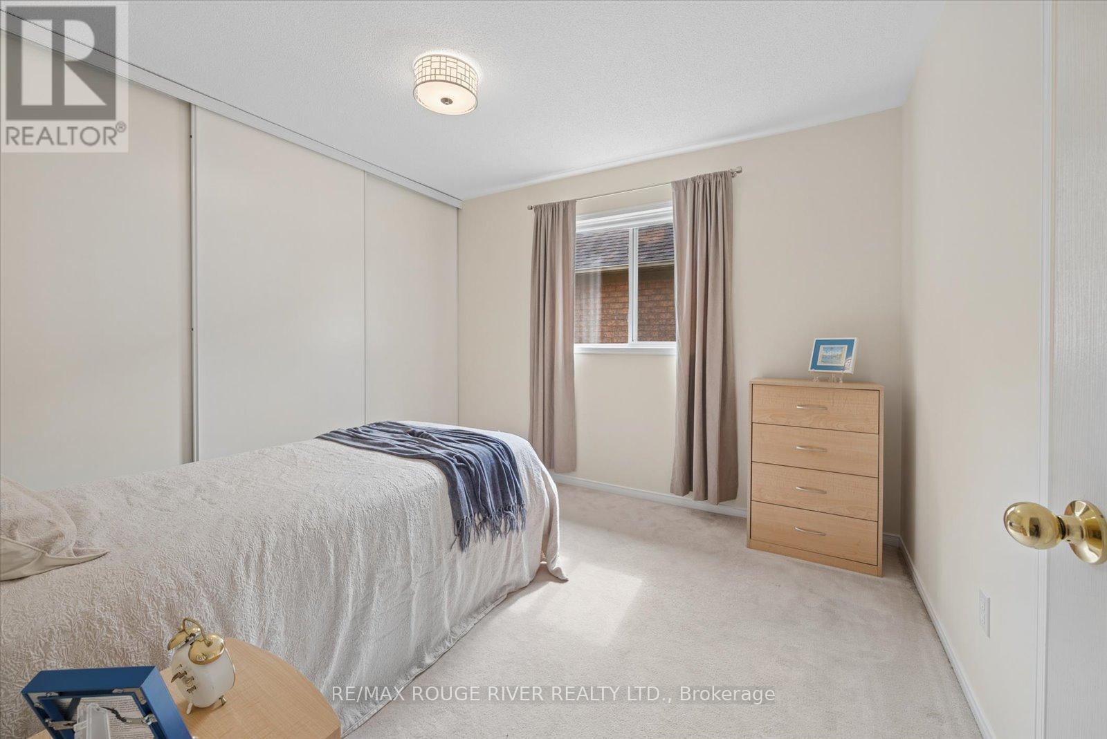 125 GARTSHORE DRIVE - 28