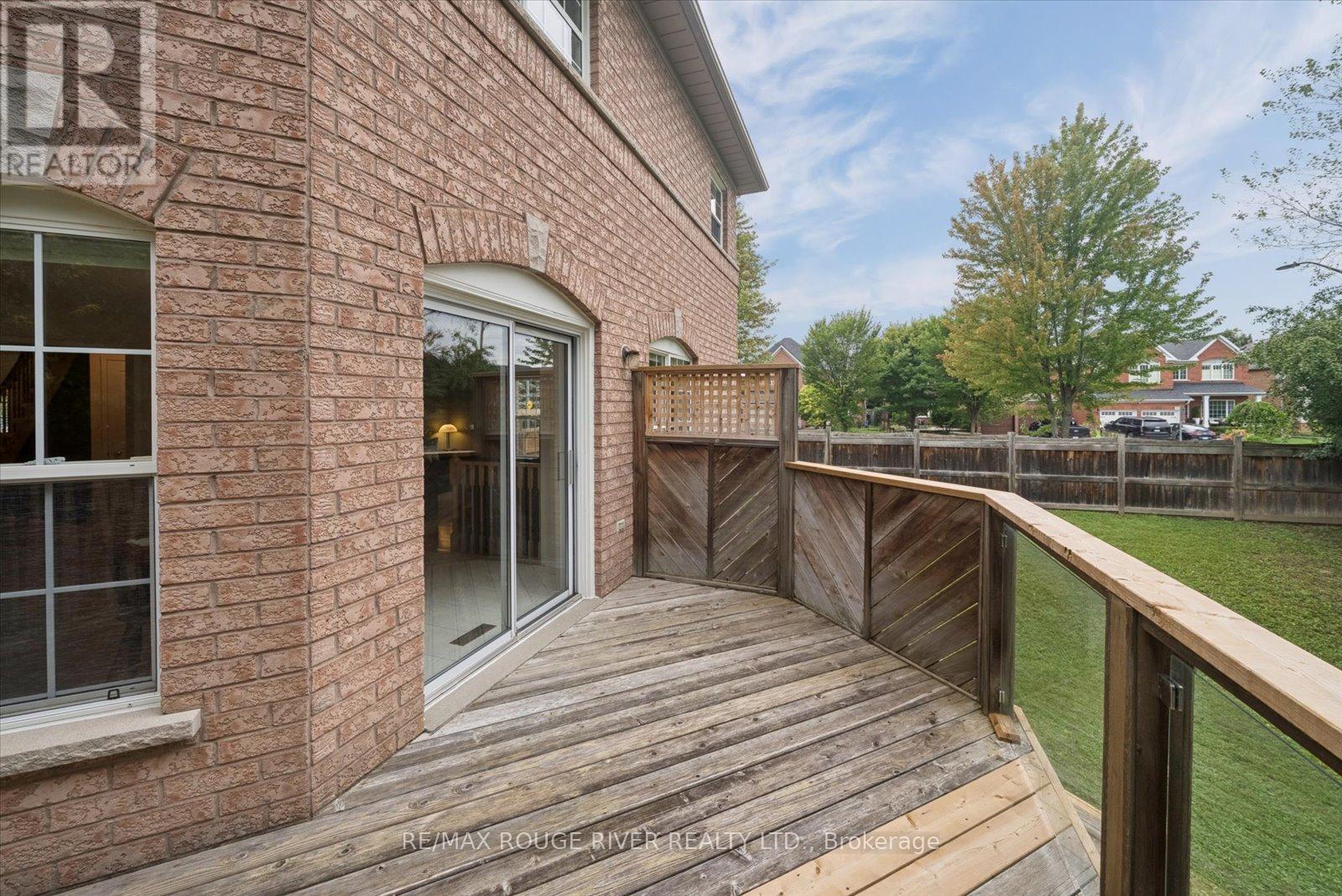 125 Gartshore Drive, Whitby, ON photo 40