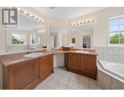 125 Gartshore Drive, Whitby, ON L1P1N8 Photo 25